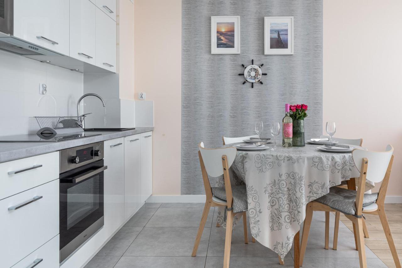 شقة كولوبرزيغ  في Blizej Morza II Apartament Z Garazem By Renters المظهر الخارجي الصورة