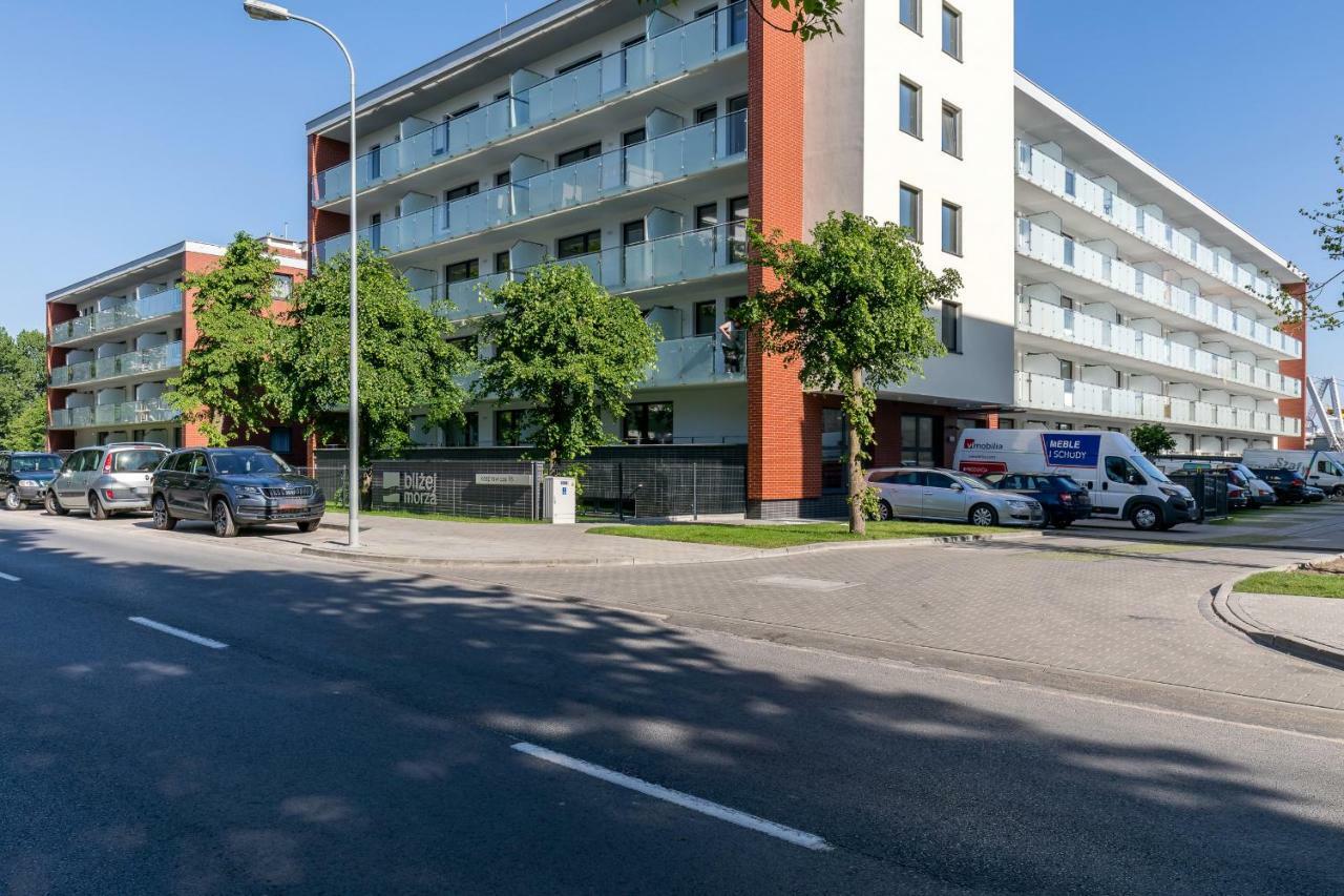 شقة كولوبرزيغ  في Blizej Morza II Apartament Z Garazem By Renters المظهر الخارجي الصورة